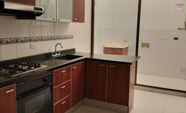 CASA 15 EN ARRIENDO COTA L.F.G.J.