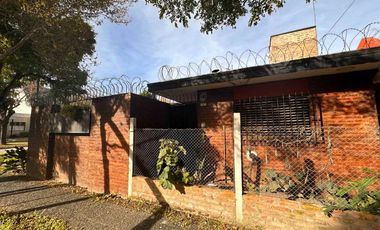 Venta Casa 3 ambientes. Piscina. Parrilla. Cochera