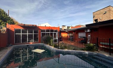 Venta Casa 3 ambientes. Piscina. Parrilla. Cochera