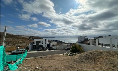 TERRENO EN VENTA EN URBANIZACIÓN CIUDAD DEL MAR, MANTA