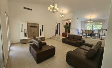 CASA LUJOSA TUCAN COUNTRY CLUB & GOLF RESORT COCOLI 277 MT2