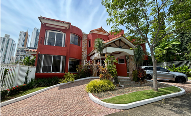 VENTA DE CASA, LOMA ALEGRE , ALTOS DEL GOLF (17)