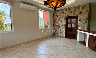 VENTA DE CASA, LOMA ALEGRE , ALTOS DEL GOLF (17)