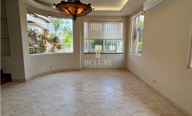 VENTA DE CASA, LOMA ALEGRE , ALTOS DEL GOLF (17)