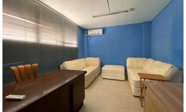 CASA EN SAN FRANCISCO PARA USO COMERCIAL DOS NIVELES 500M2