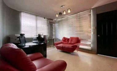CASA EN SAN FRANCISCO PARA USO COMERCIAL DOS NIVELES 500M2