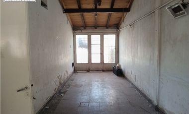 Casa en venta en Gonzalez Catan Centro Calle Simon Perez Nº 4120