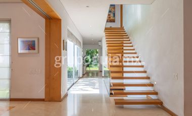 Casa con reconocimiento arquitectónico en venta en Valle Real