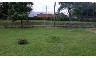 SE VENDE LOTE DOBLE FUNERARIO EN EL CEMENTERIO JARDINES MONTESACRO