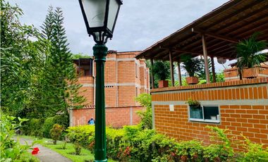 CASA CAMPESTRE EN SAN JERONIMO UNIDAD CERRADA