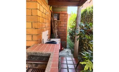 CASA EN VENTA EN SAN JERONIMO EN UNIDAD CERRADA ANTIOQUIA