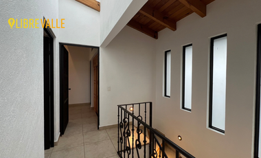 RENTA CASA EN ACATITLÁN, VALLE DE BRAVO-CASA DESÉRTICA