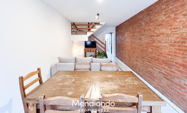 Dúplex 3 amb. con entrada para 1 auto y patio. San Carlos.