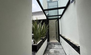 Casa en Venta en Lomas de las Palmas Huixquilucan  Estado de México