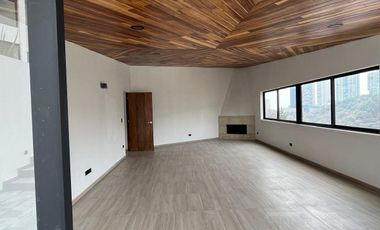 Casa en Venta en Lomas de las Palmas Huixquilucan  Estado de México
