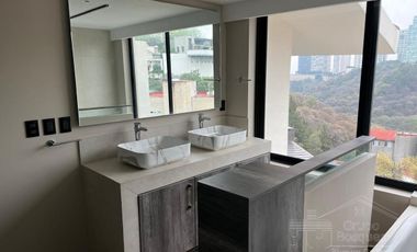 Casa en Venta en Lomas de las Palmas Huixquilucan  Estado de México