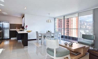 Apartamento Duplex Amoblado en Alquiler en Poblado sector Lalinde