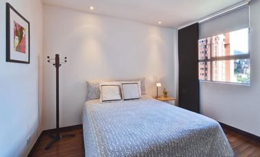 Apartamento Duplex Amoblado en Alquiler en Poblado sector Lalinde