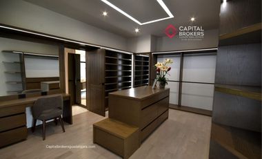 Casa de Lujo en Venta en Valle Real