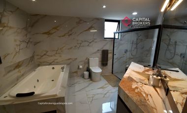 Casa de Lujo en Venta en Valle Real