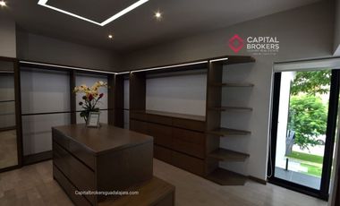 Casa de Lujo en Venta en Valle Real