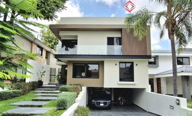 Casa de Lujo en Venta en Valle Real