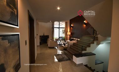 Casa de Lujo en Venta en Valle Real