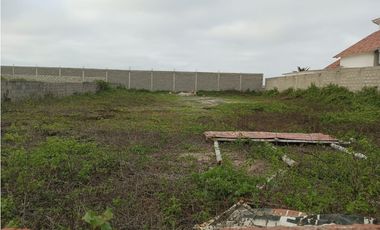 VENDO LOTE DE TERRENO FRENTE AL MAR