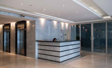 OFICINA 123M2 MANTENIMIENTO INCLUIDO TORRE ANCON, EN COSTA DEL ESTE