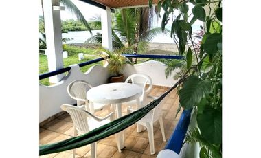 BUENAVENTURA / PORTOBELO / FRENTE A LA PLAYA  / 300 M2 / MAR CARIBE