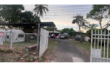 SE VENDE TERRENO EN VIA INTERAMERICANA CON CASA EN NUEVA GORGONA