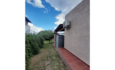 IMPERDIBLE CASA EN BARRIO CERRADO LOMAS DEL REY