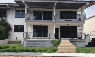 SE ALQUILA CASA COMERCIAL EN VIA PORRAS