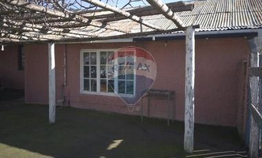 Casa con Parcela en Rauco: ¡Una Oportunidad Única!