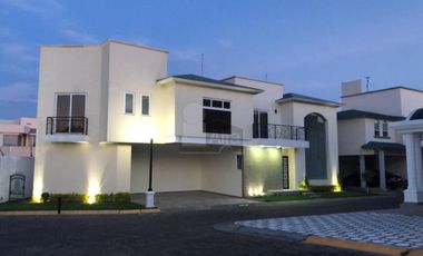 Casa en venta, Real de Arcos, Conjunto Diamante, Metepec.