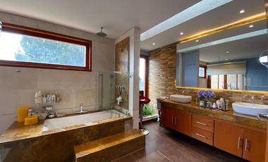 VENTA de CASAS en LA CALERA