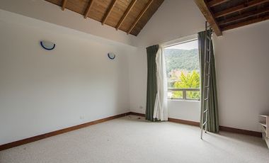 ARRIENDO de CASAS en LA CALERA