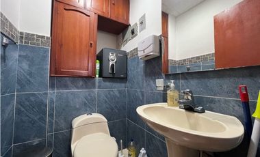 Se vende oficina en CC Prado Plaza - Santa Marta