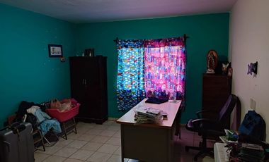 CASA DE OPORTUNIDAD EN VENTA EN ZONA CENTRO, COL. AMERICAS DE ARANDAS, JALISCO.