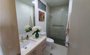 EN ARRIENDO APARTAMENTO AMOBLADO  POZOS COLORADOS