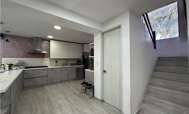 Casa en venta, El Poblado, Medellín