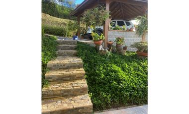 Casa para La Venta en Marinilla Vereda la Esperanza