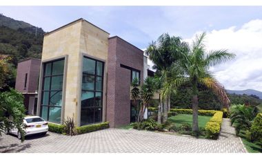 Casa campestre en las palmas 11.000 Millones