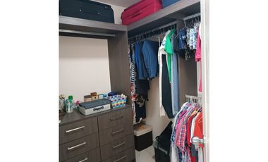 VENDO APARTAMENTO AMOBLADO EN OMAR TORRJA $120.000