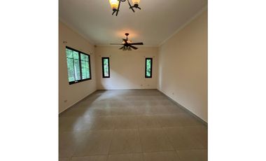VENTA DE CASA EN CAMINO DE CRUCES