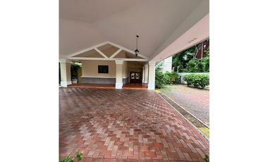 VENTA DE CASA EN CAMINO DE CRUCES