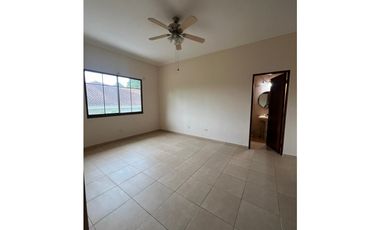 VENTA DE CASA EN CAMINO DE CRUCES