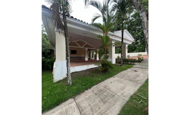 VENTA DE CASA EN CAMINO DE CRUCES