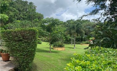 Finca en venta  de 1.8 hectáreas en El Valle de Antón (BO)