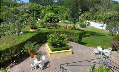 Finca en venta  de 1.8 hectáreas en El Valle de Antón (BO)